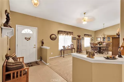 Entry Way - 14570 Gayhead, Apple Valley, CA 92307 photo 1 of 2
