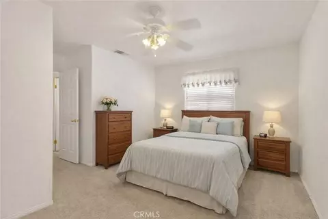 Bedroom - 14570 Gayhead, Apple Valley, CA 92307 photo 5 of 5