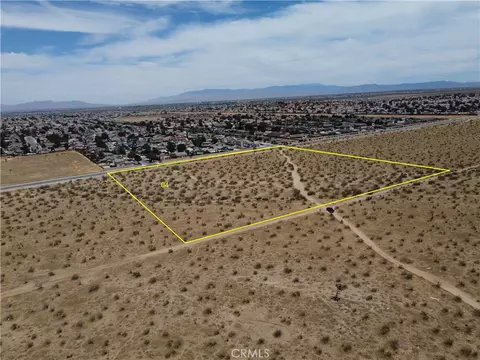 4 Aster, Adelanto, CA 92301 photo 2