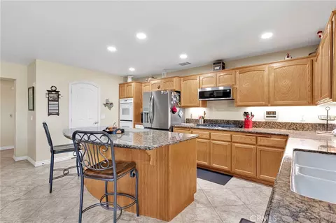 Kitchen - 12638 Remington Rd, Apple Valley, CA 92308 photo 2 of 5