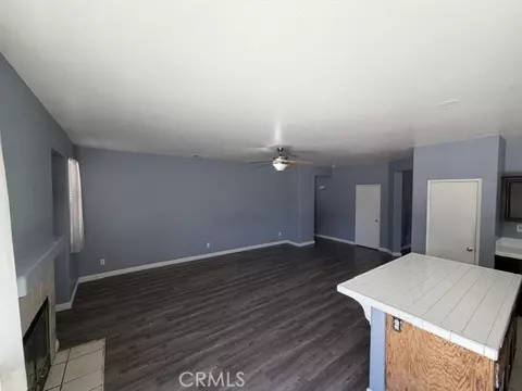 Living - 13178 Pacific Ter, Victorville, CA 92392 photo 6 of 10