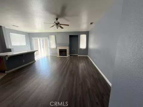 Living - 13178 Pacific Ter, Victorville, CA 92392 photo 7 of 10