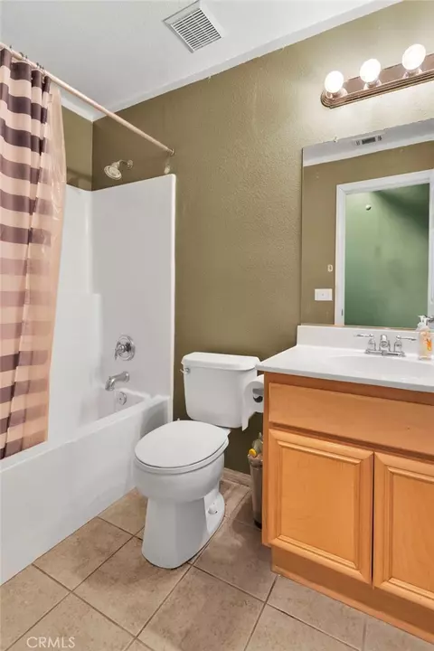Bath - 13896 Nettle, Hesperia, CA 92344 photo 1 of 6