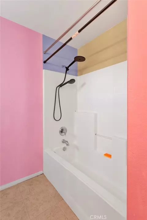 Bath - 13896 Nettle, Hesperia, CA 92344 photo 5 of 6