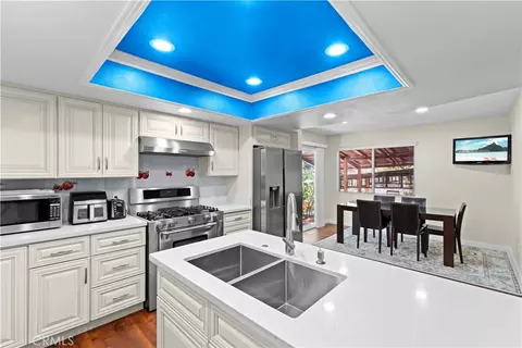 Kitchen - 1025 Rivera, Wrightwood, CA 92397 photo 3 of 4