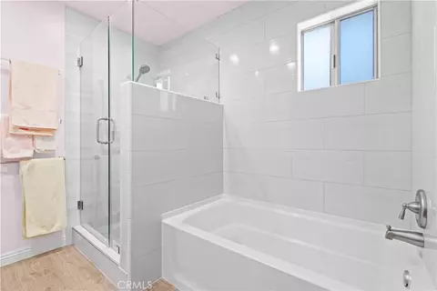 Bath - 1025 Rivera, Wrightwood, CA 92397 photo 2 of 5