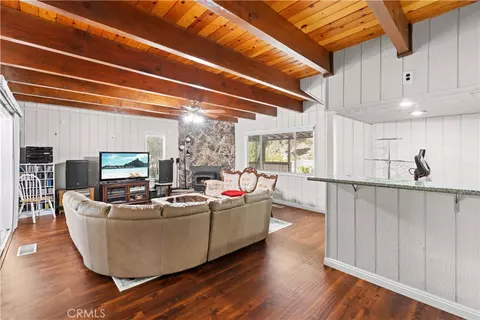 Living - 1025 Rivera, Wrightwood, CA 92397 photo 3 of 3