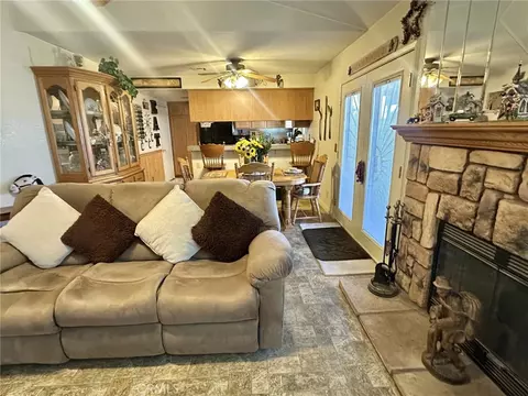 Living - 22122 Goshute, Apple Valley, CA 92307 photo 2 of 2