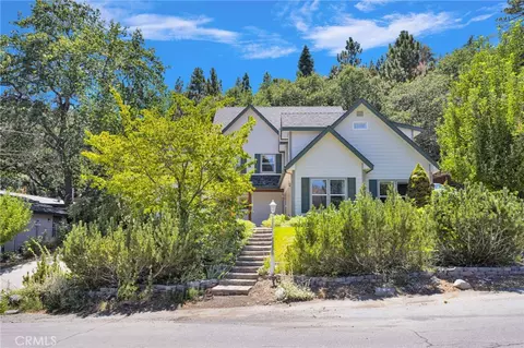 Exterior - 26644 Timberline, Wrightwood, CA 92397 photo 2 of 10