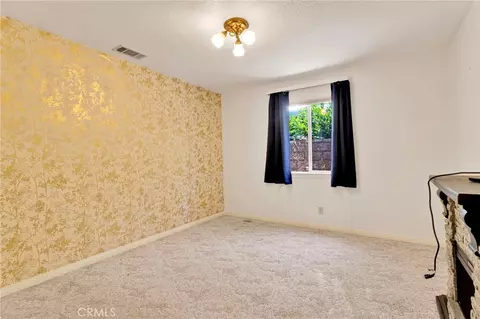 Bedroom - 26644 Timberline, Wrightwood, CA 92397 photo 1 of 6
