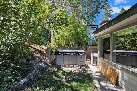 Exterior - 26644 Timberline, Wrightwood, CA 92397 photo 8 of 10