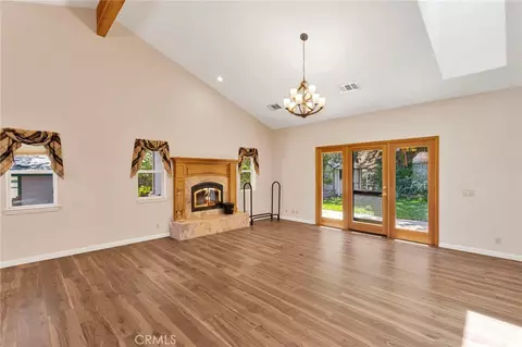 Living - 26644 Timberline, Wrightwood, CA 92397 photo 1 of 10