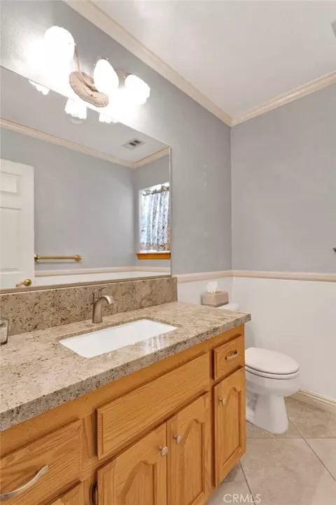 Bath - 26644 Timberline, Wrightwood, CA 92397 photo 8 of 8