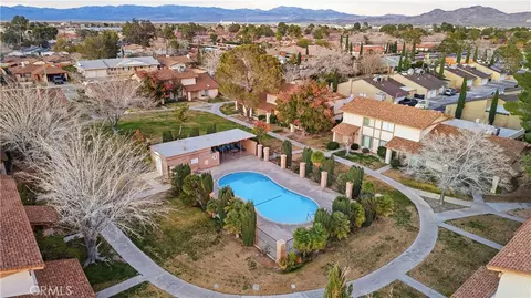 View/Area - 1012 Peg St, Ridgecrest, CA 93555 photo 5 of 9