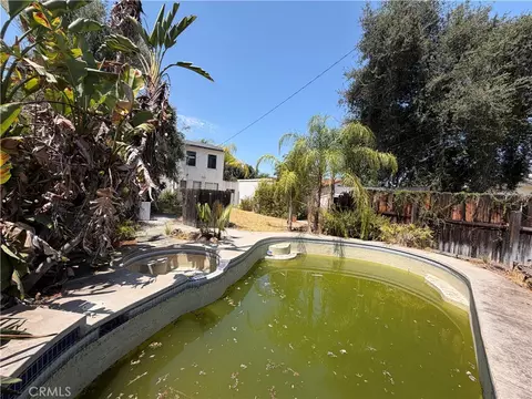 Exterior - 637 S Buena Vis, Redlands, CA 92373 photo 16 of 19