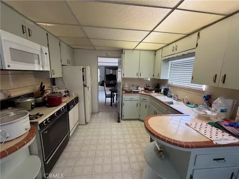 Kitchen - 637 S Buena Vis, Redlands, CA 92373 photo 3 of 3