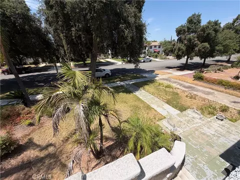 Exterior - 637 S Buena Vis, Redlands, CA 92373 photo 7 of 19