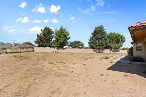 Exterior - 4467 Valle Vista Ct, Phelan, CA 92371 photo 5 of 7