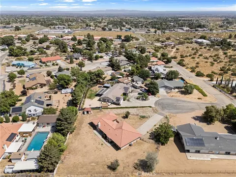 View/Area - 4467 Valle Vista Ct, Phelan, CA 92371 photo 6 of 6