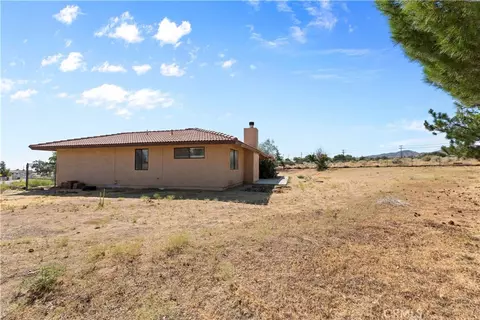 Exterior - 4467 Valle Vista Ct, Phelan, CA 92371 photo 7 of 7