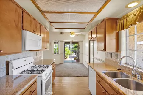 Kitchen - 7824 Columbine, Hesperia, CA 92344 photo 4 of 4