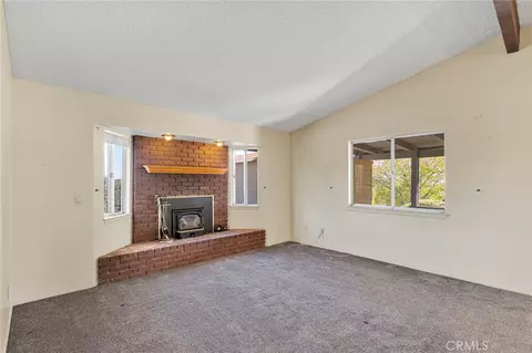 Living - 7824 Columbine, Hesperia, CA 92344 photo 5 of 5