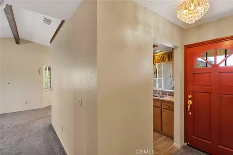 Entry Way - 7824 Columbine, Hesperia, CA 92344 photo 1 of 2
