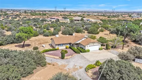 7824 Columbine, Oak Hills, CA 92344 photo 2