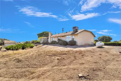 Exterior - 7824 Columbine, Hesperia, CA 92344 photo 5 of 14