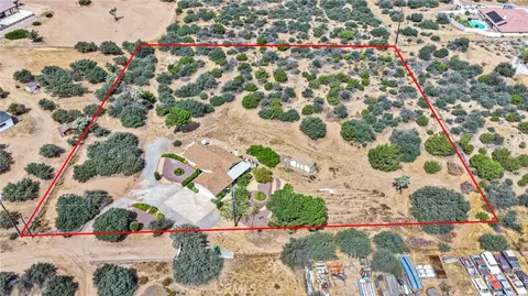 View/Area - 7824 Columbine, Hesperia, CA 92344 photo 1 of 11