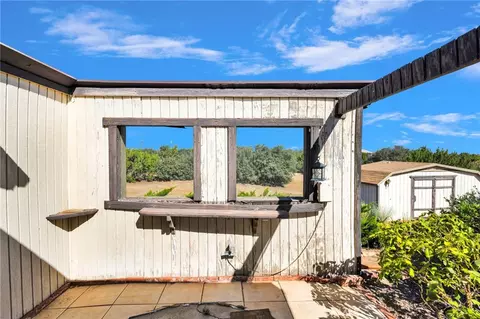 Exterior - 7824 Columbine, Hesperia, CA 92344 photo 10 of 14
