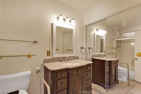 Bath - 7824 Columbine, Hesperia, CA 92344 photo 1 of 2