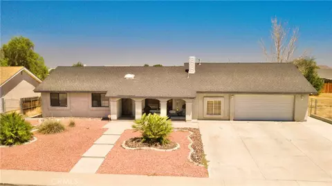 14190 Whispering Sands Dr, Victorville, CA 92392