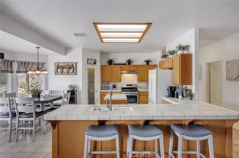 Kitchen - 16783 Crockett, Hesperia, CA 92345 photo 1 of 1