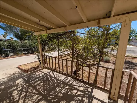 19012 Panther Ave, Adelanto, CA 92301 photo 2