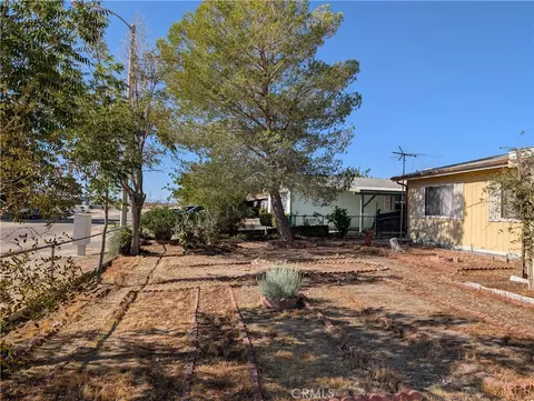 19012 Panther Ave, Adelanto, CA 92301 photo 9
