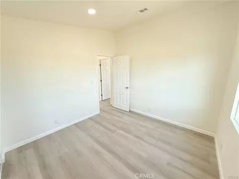 11975 Barbet, Phelan, CA 92371 photo 15