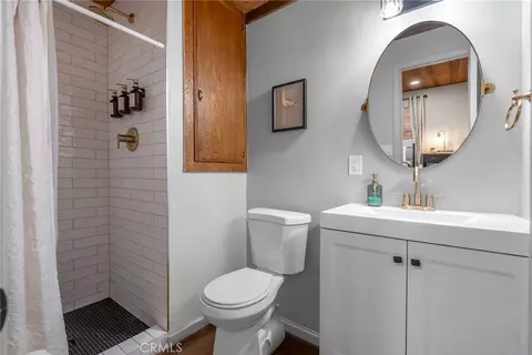 Bath - 397 Wabash Ln, Sugarloaf, CA 92386 photo 2 of 2