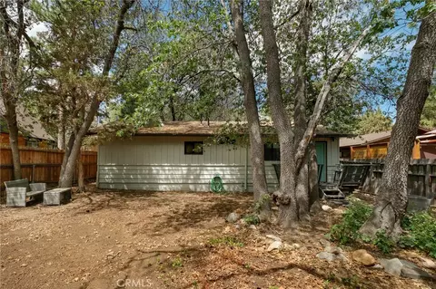 Exterior - 397 Wabash Ln, Sugarloaf, CA 92386 photo 4 of 9