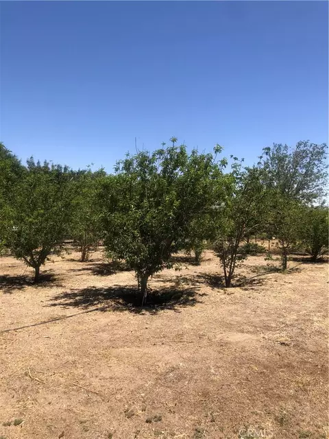32726 Agate Rd, Lucerne Valley, CA 92356 photo 12