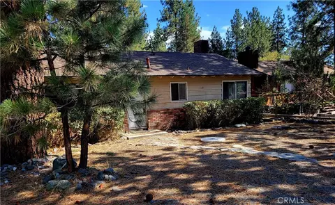 Exterior - 5750 Lodgepole, Wrightwood, CA 92397 photo 1 of 4