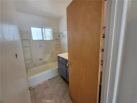 Bath - 5750 Lodgepole, Wrightwood, CA 92397 photo 1 of 1