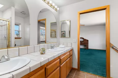 Bath - 18644 Seaforth St, Hesperia, CA 92345 photo 4 of 4