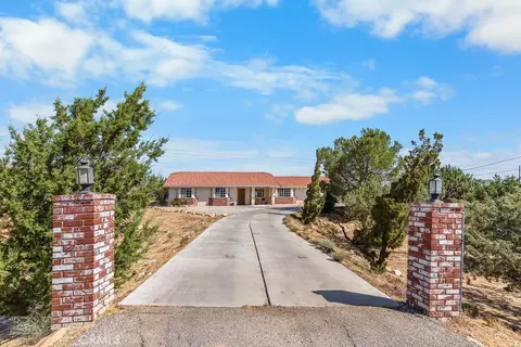 Other - 18644 Seaforth St, Hesperia, CA 92345 photo 1 of 8
