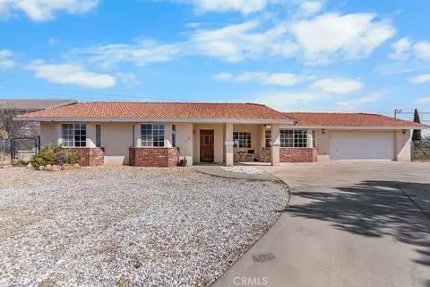 Exterior - 18644 Seaforth St, Hesperia, CA 92345 photo 2 of 13