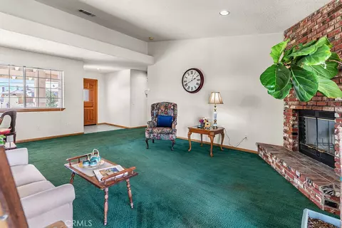 Living - 18644 Seaforth St, Hesperia, CA 92345 photo 1 of 3