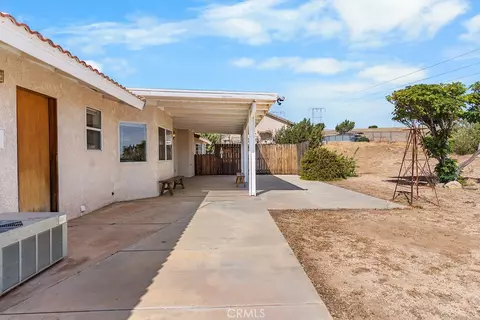 Exterior - 18644 Seaforth St, Hesperia, CA 92345 photo 9 of 13