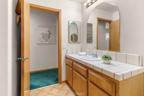 Bath - 18644 Seaforth St, Hesperia, CA 92345 photo 2 of 4