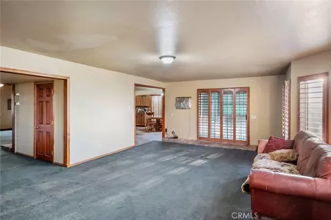 Living - 3230 Silver Rdg, Pinon Hills, CA 92372 photo 3 of 6
