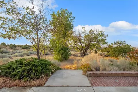 Exterior - 3230 Silver Rdg, Pinon Hills, CA 92372 photo 5 of 8